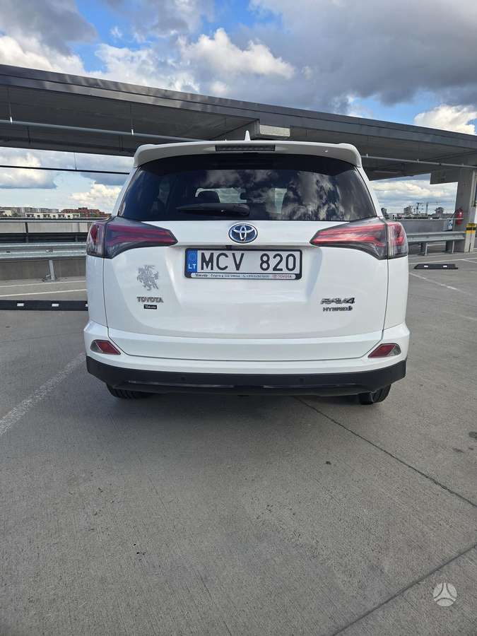 Toyota RAV4 - 4