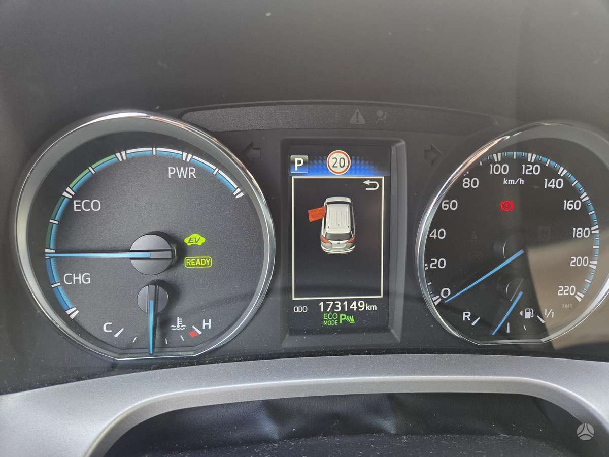 Toyota RAV4 - 9