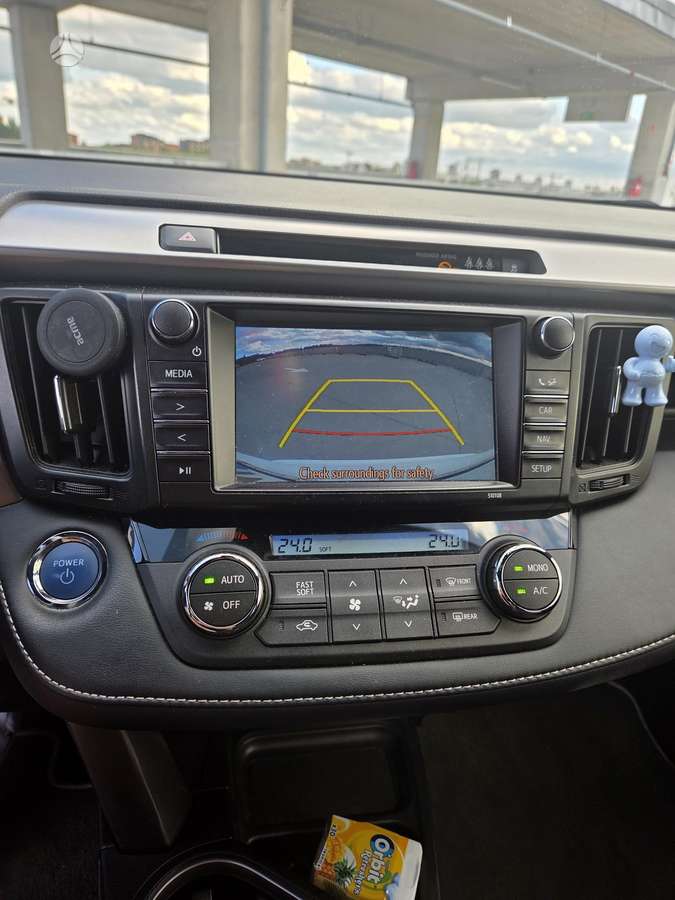 Toyota RAV4 - 10