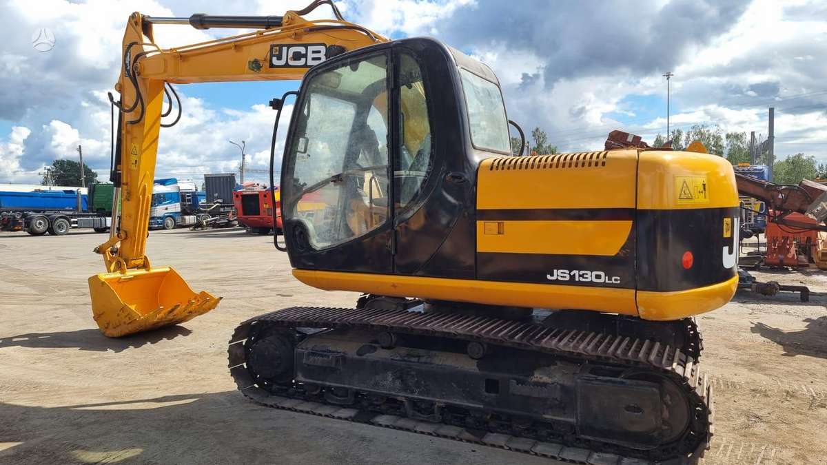 JCB JS 130LC, ekskavatoriai