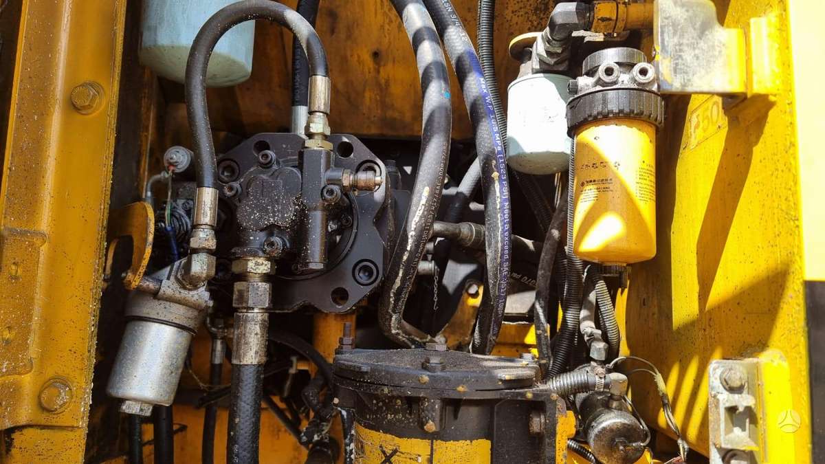 JCB JS 130LC, экскаваторы