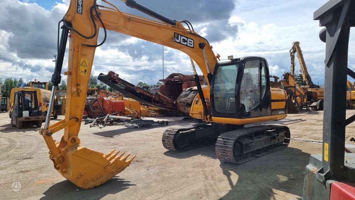 JCB JS 130LC, экскаваторы