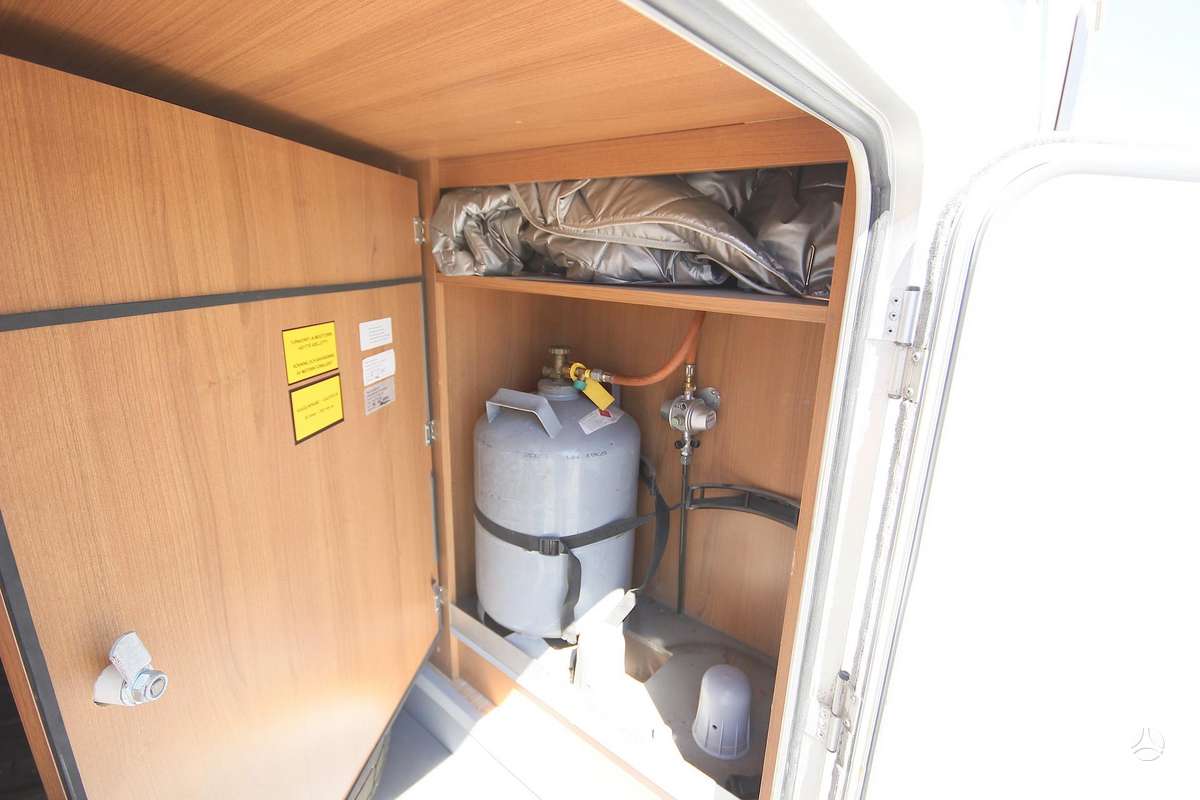LMC Liberty 654 TI, campers