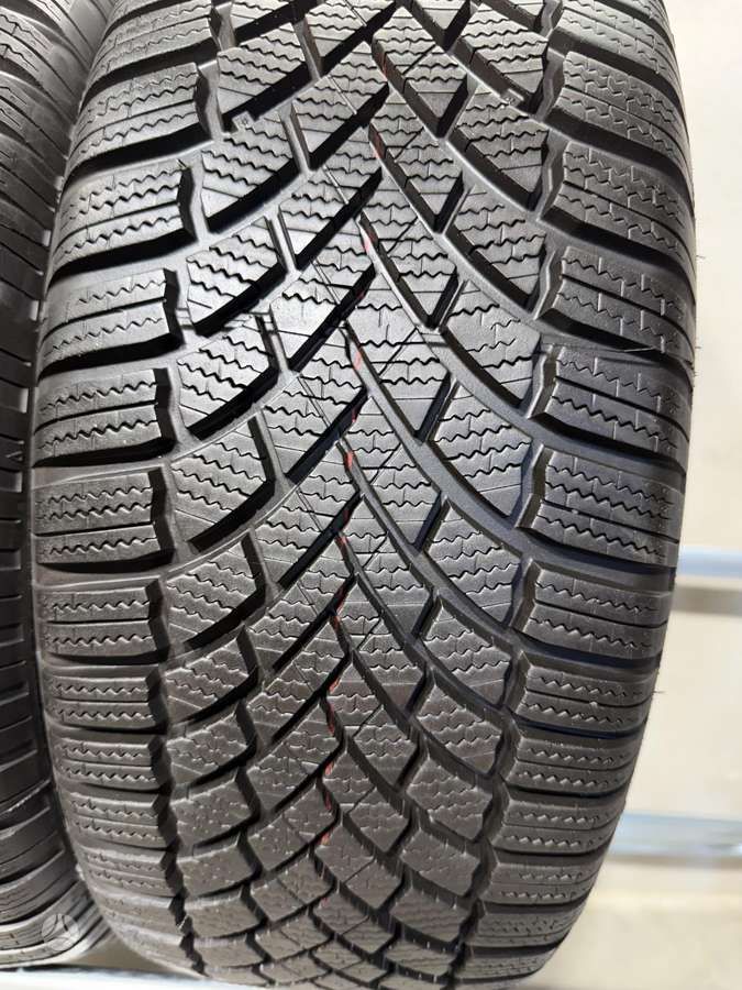 Bridgestone Blizzak lm005, winter 215/60 R16