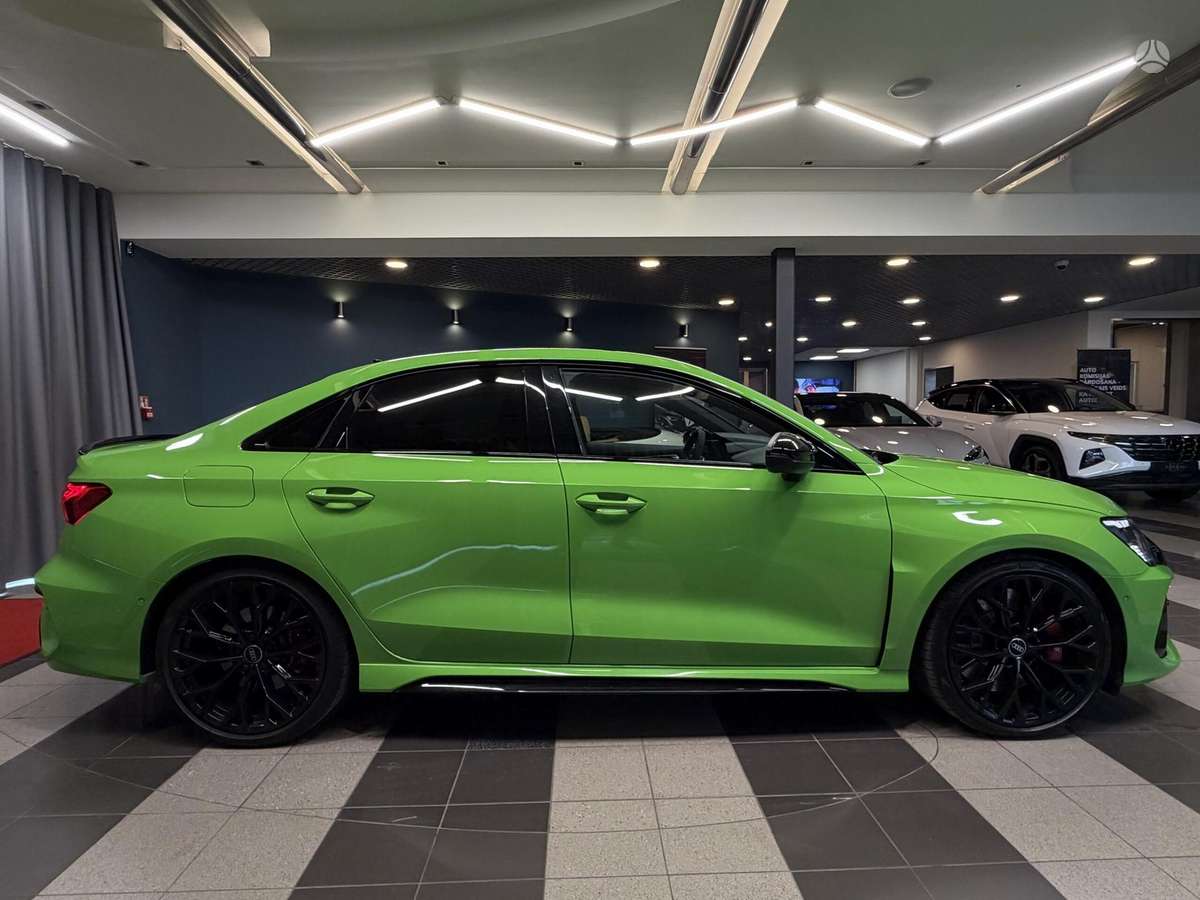 Audi RS 3, 2.5 l., Седан