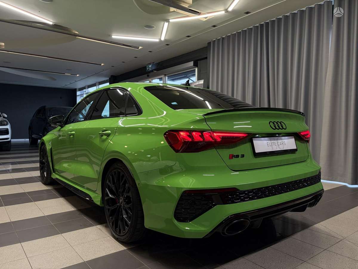 Audi RS 3, 2.5 l., Седан