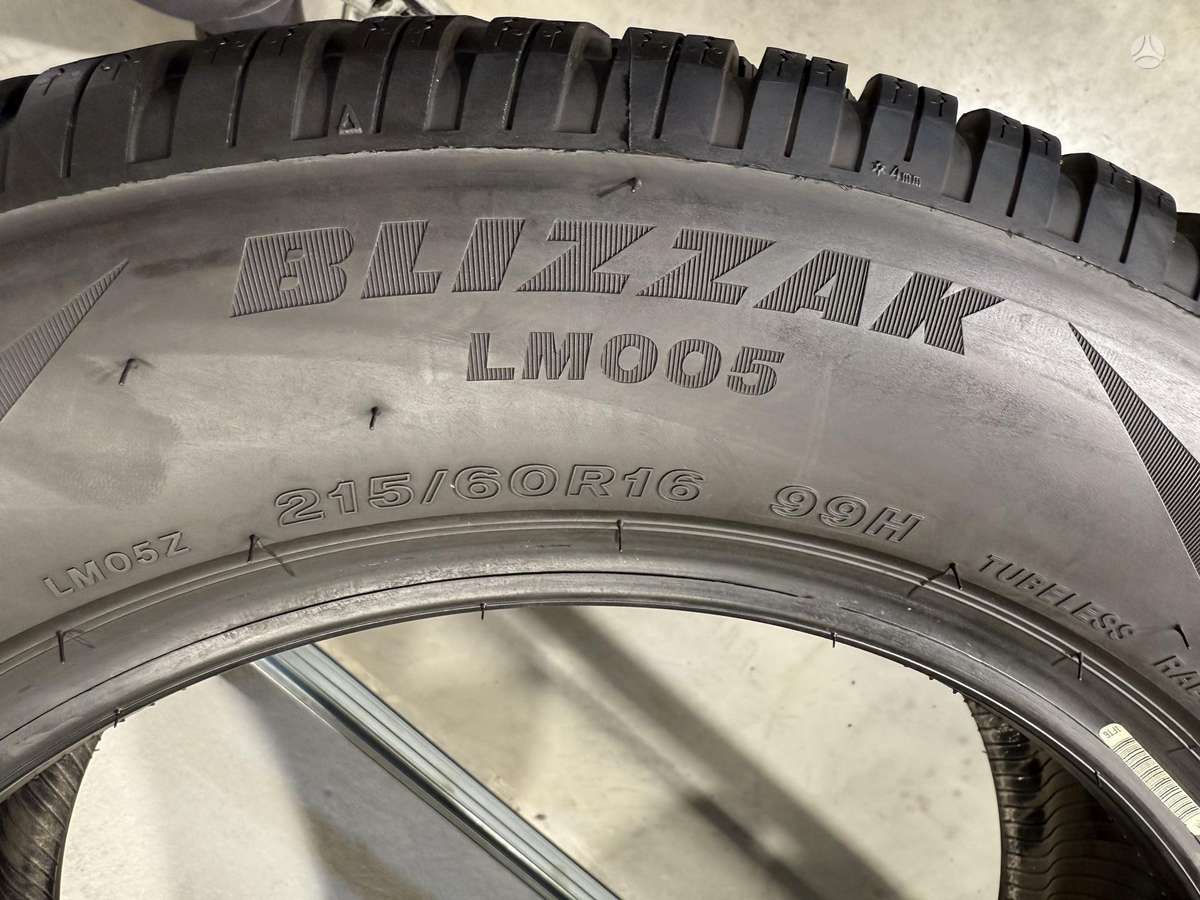 Bridgestone Blizzak lm005, winter 215/60 R16