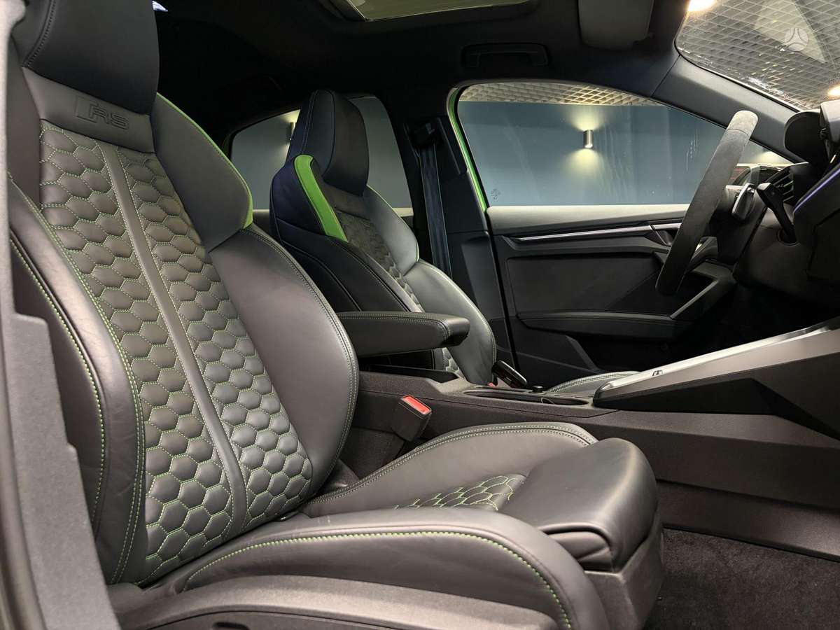 Audi RS 3, 2.5 l., Седан