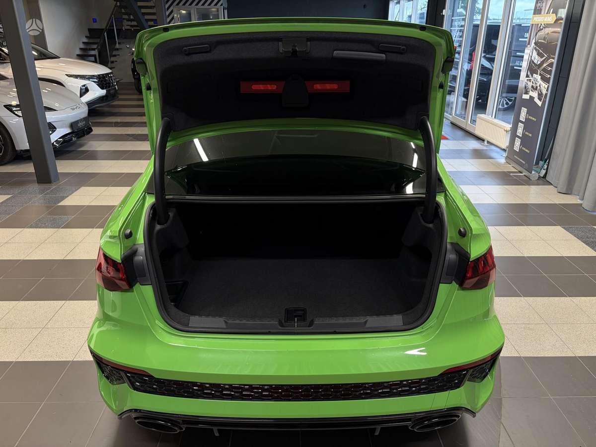 Audi RS 3, 2.5 l., Седан