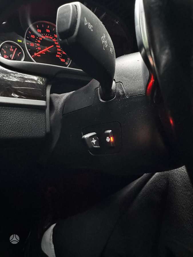 BMW 528, 2.0 l., Седан