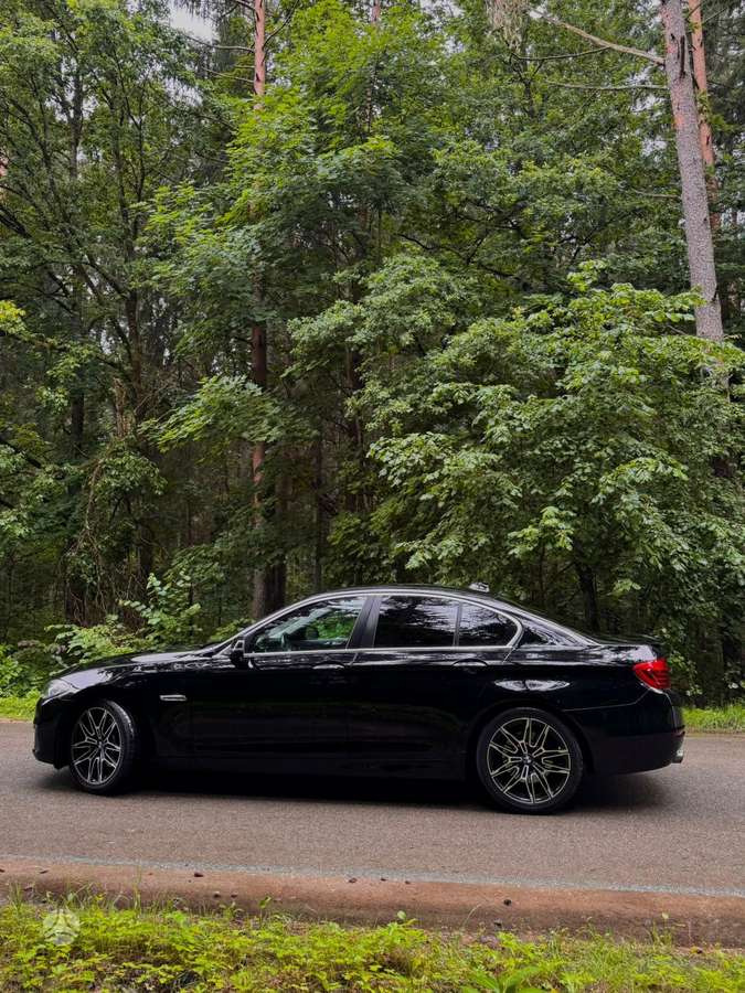 BMW 528, 2.0 l., Седан