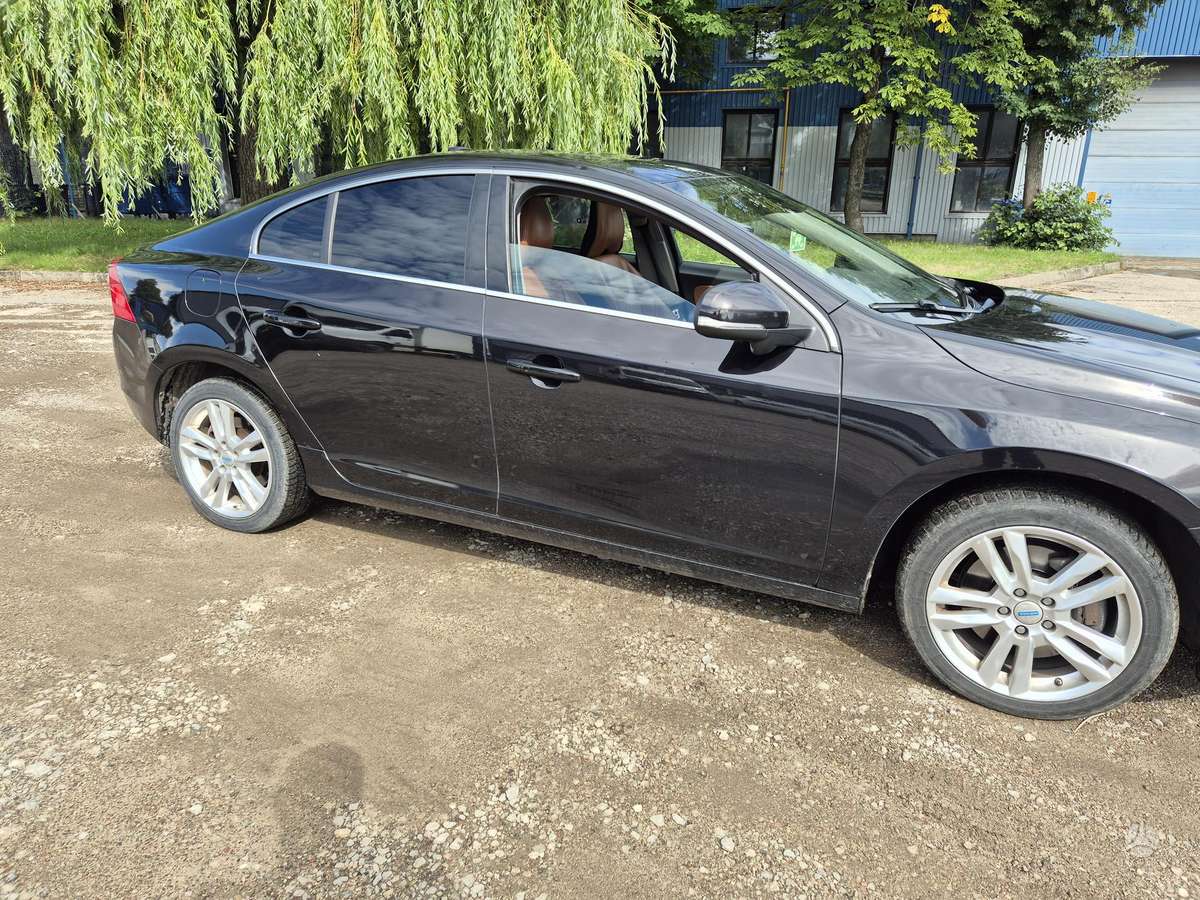Volvo S60 - 4