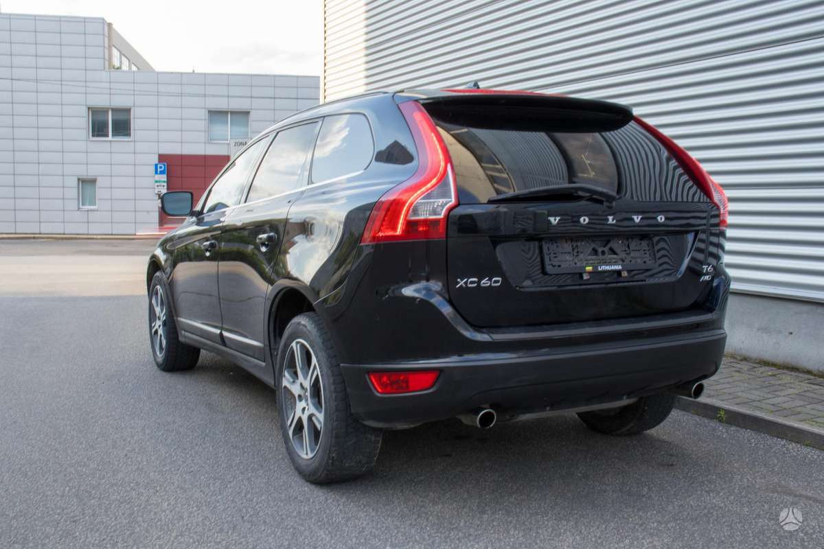 Volvo XC60 - 4