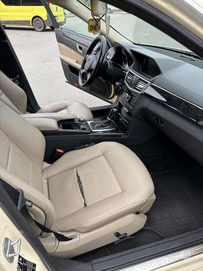 Mercedes-Benz E200, 2.1 l., Универсал
