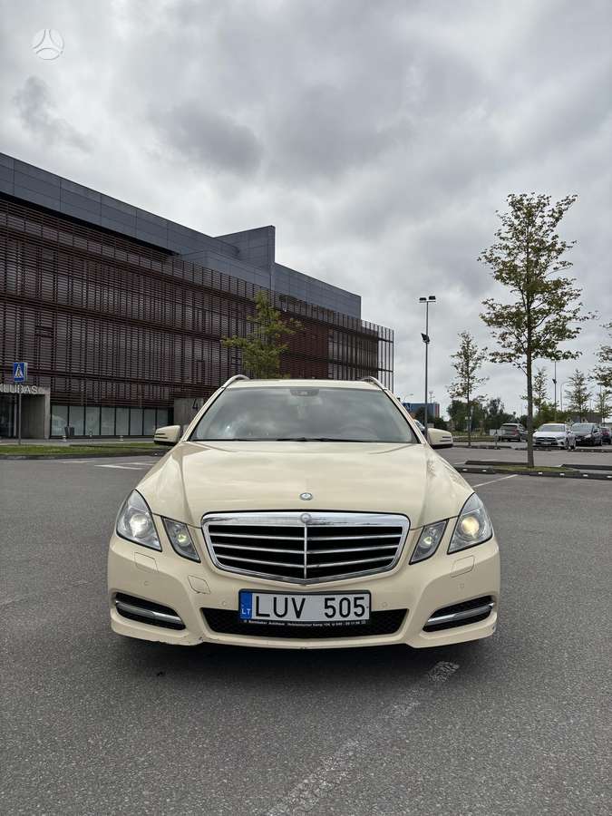 Mercedes-Benz E200, 2.1 l., Универсал
