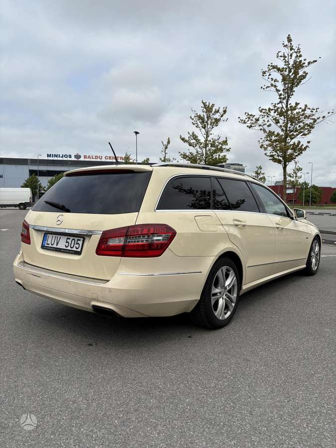 Mercedes-Benz E200, 2.1 l., Универсал