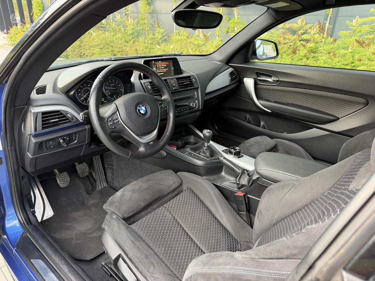 BMW 120, 2.0 l., hatchback