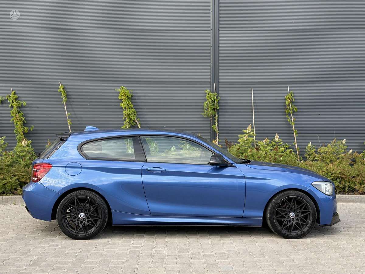 BMW 120, 2.0 l., hatchback