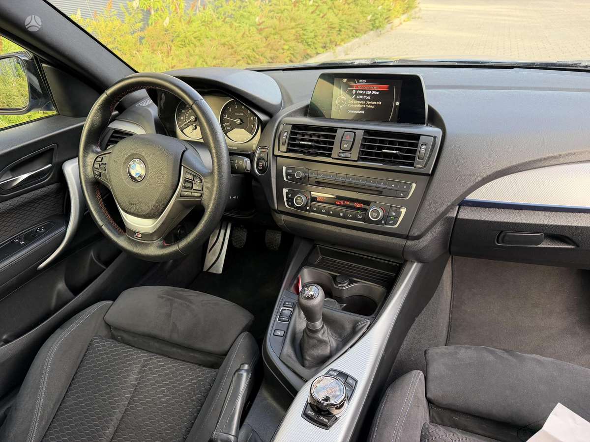 BMW 120, 2.0 l., hatchback