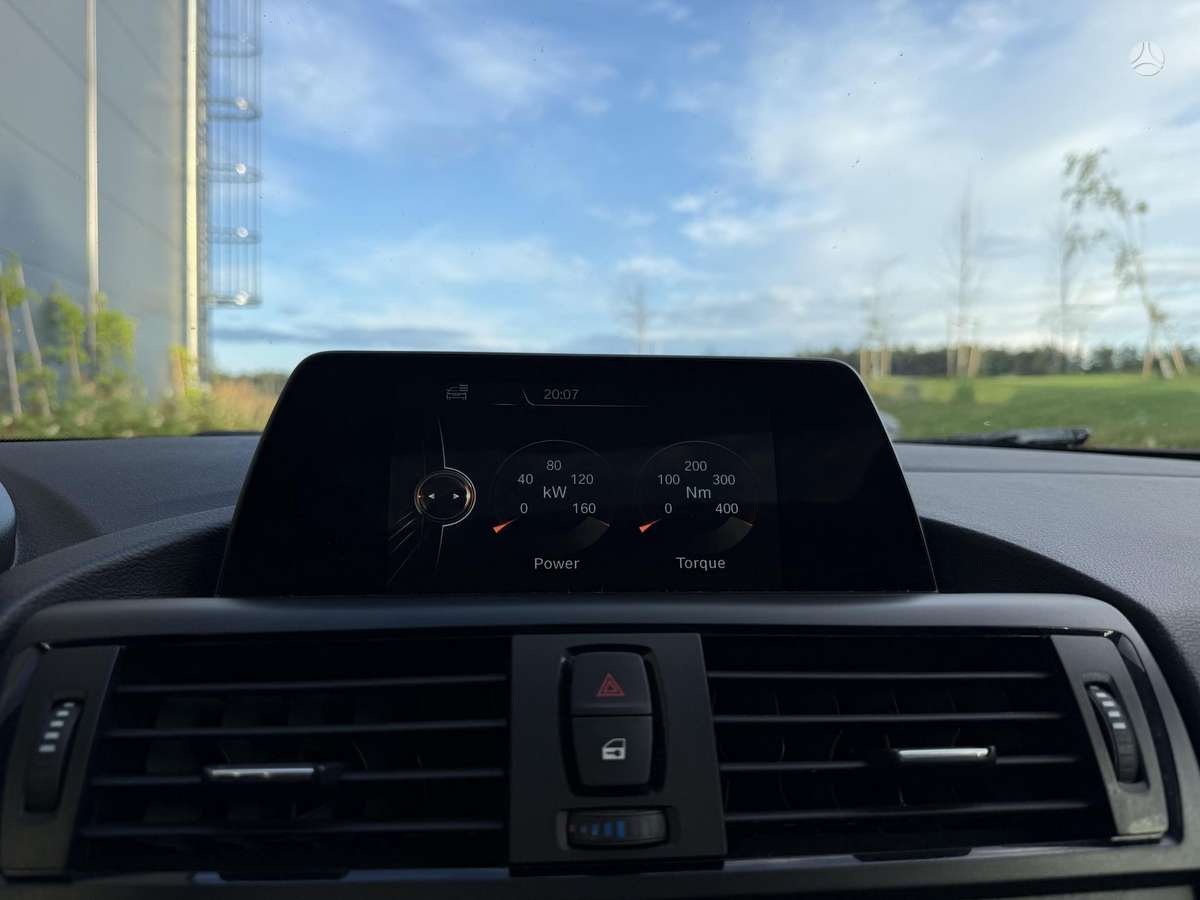 BMW 120, 2.0 l., hatchback