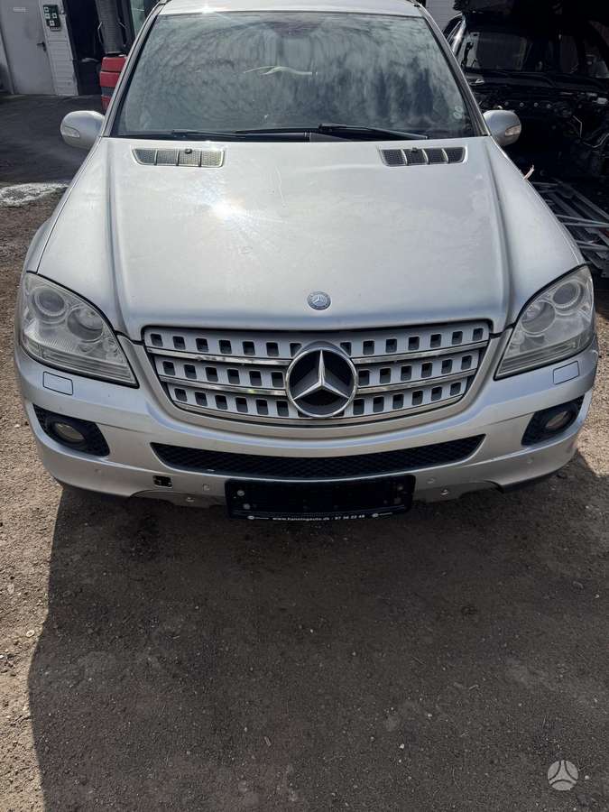 Mercedes-Benz ML klasė Pneumo pakaba
