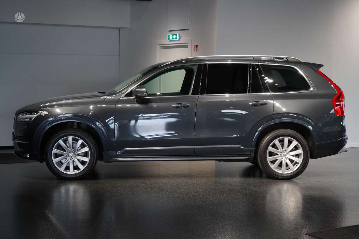 Volvo XC90 - 2