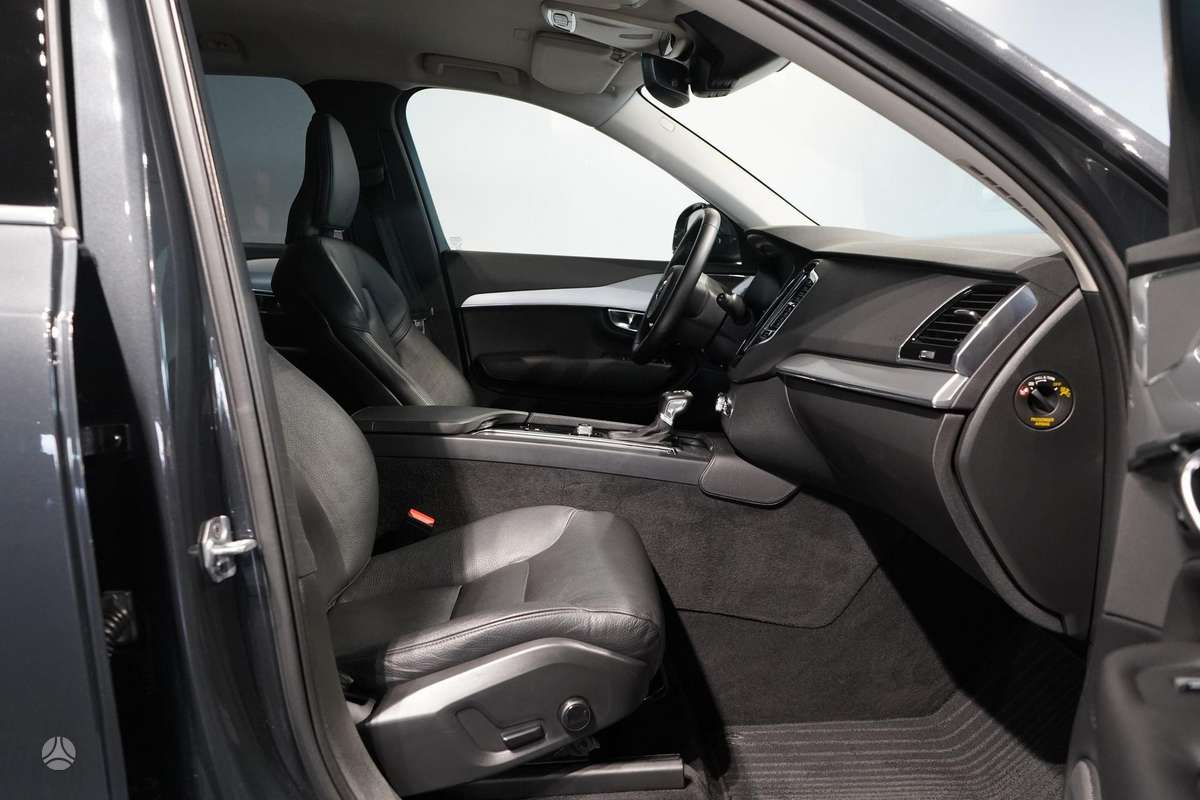 Volvo XC90 - 10