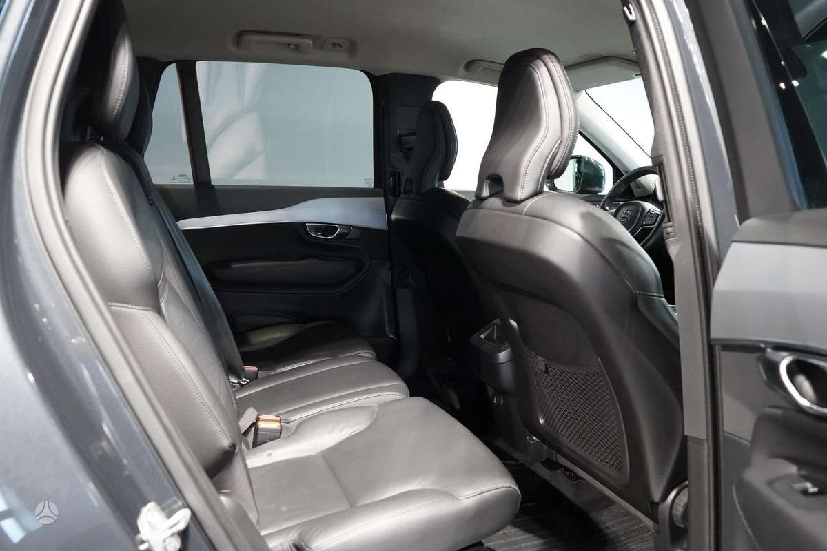 Volvo XC90 - 12