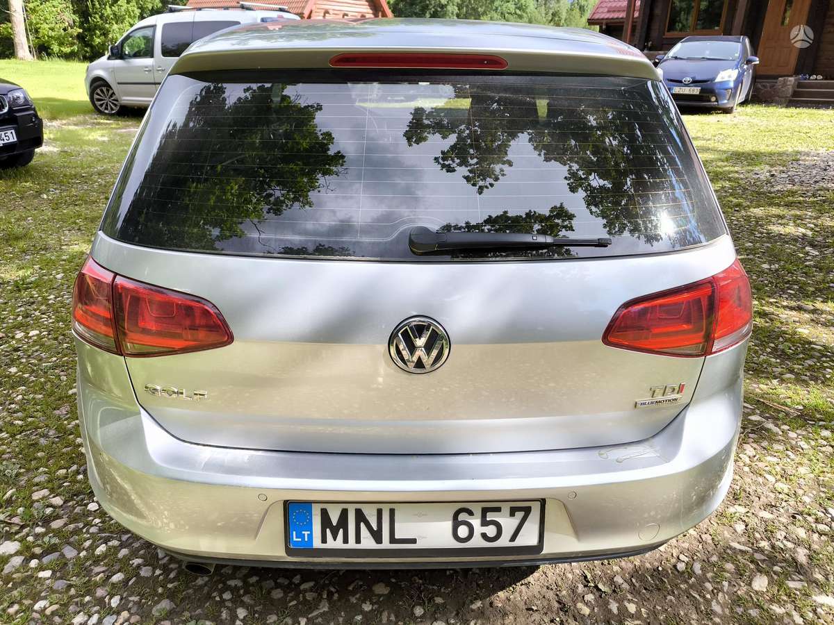 Volkswagen Golf - 3