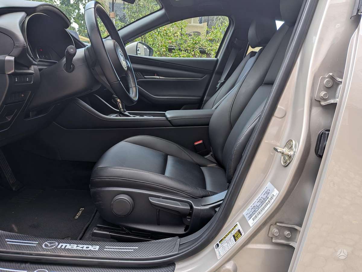 Mazda 3, 2.5 l., Хэтчбек