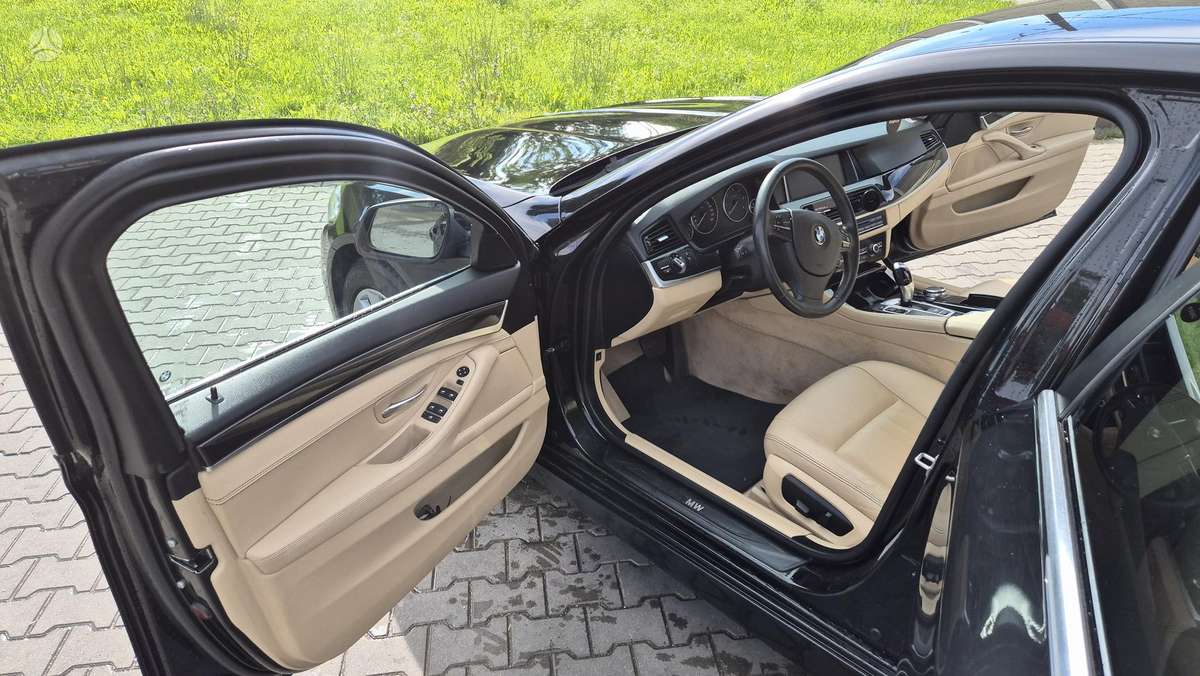 BMW 520, 2.0 l., Седан