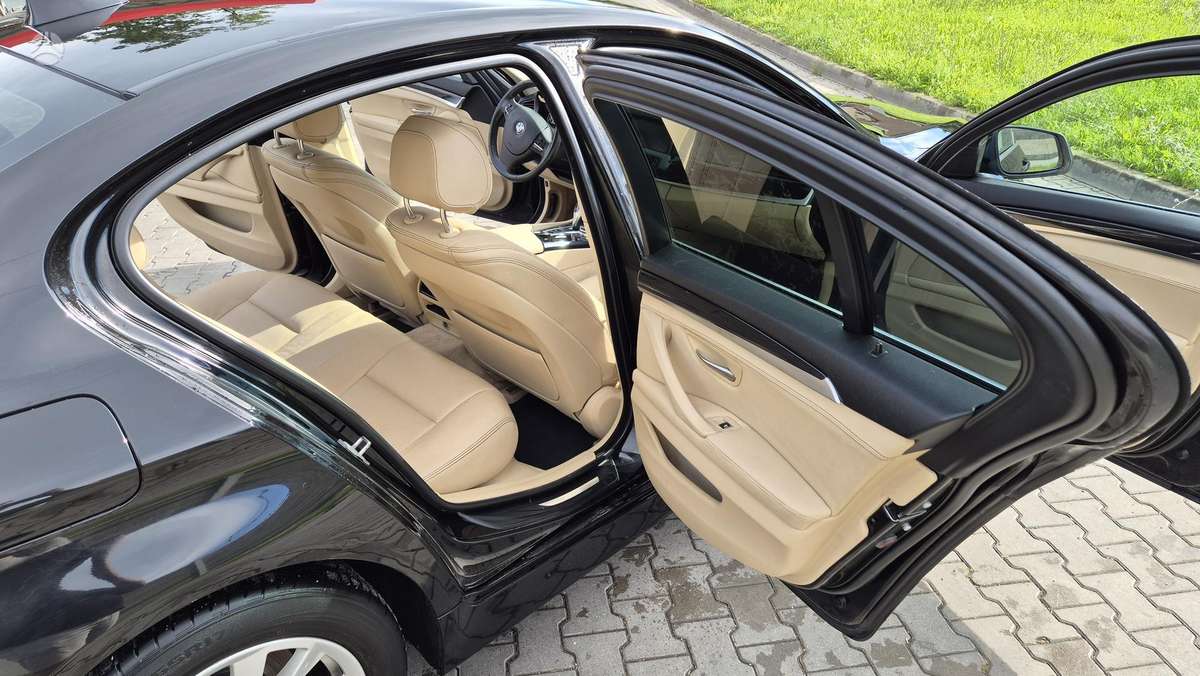 BMW 520, 2.0 l., Седан