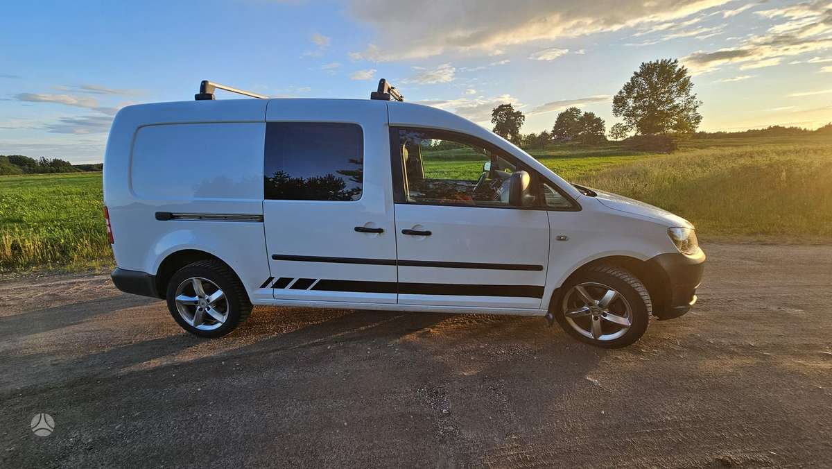 Volkswagen Caddy Maxi - 8