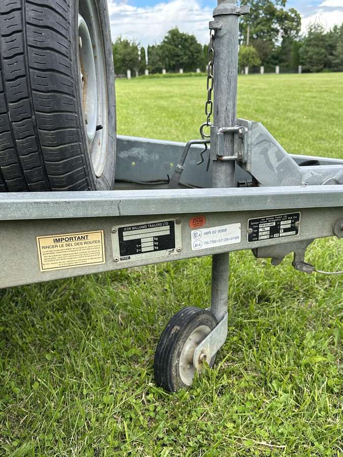 Ifor Williams EL141-2515, passenger car trailers