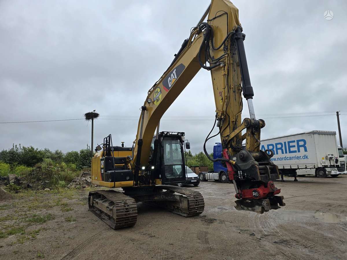 Caterpillar 320.LEICA GPS, excavator