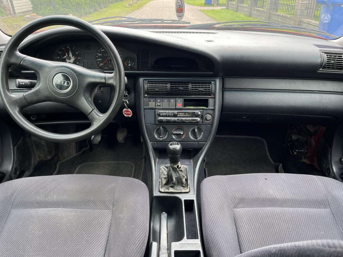 Audi 100, 2.4 l., Седан