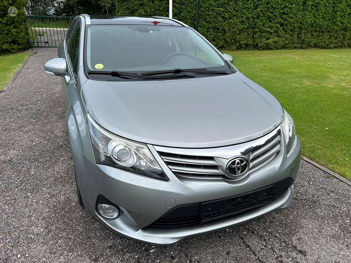 Toyota Avensis, 2.0 l., Универсал