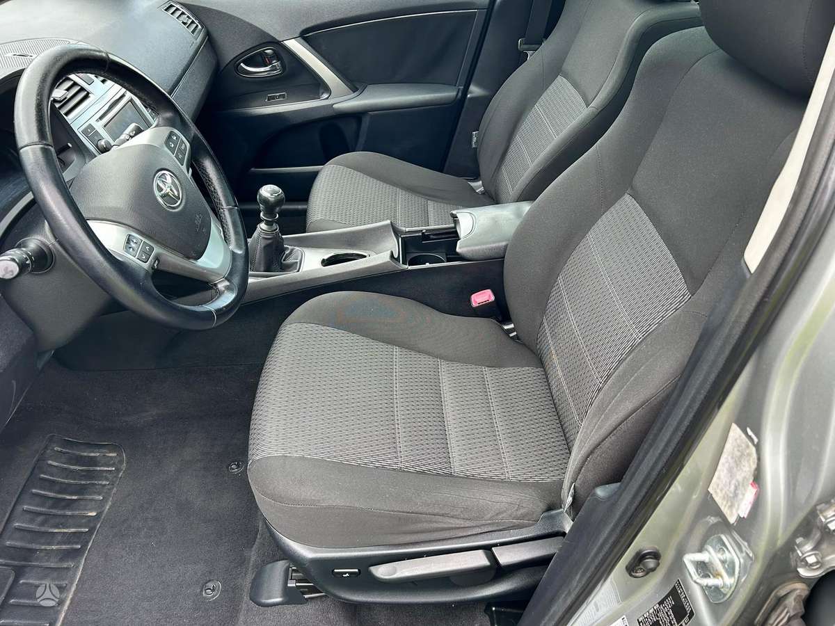 Toyota Avensis, 2.0 l., Универсал