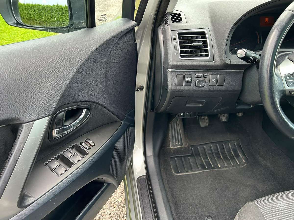 Toyota Avensis, 2.0 l., Универсал