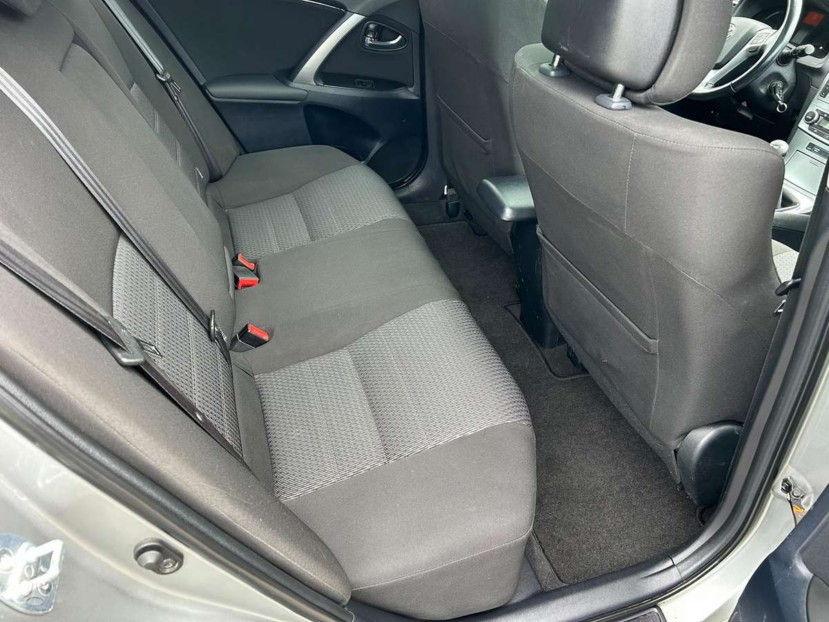 Toyota Avensis, 2.0 l., Универсал
