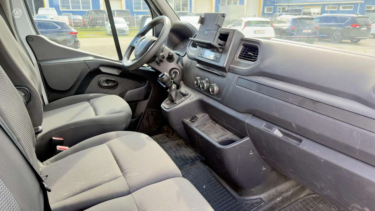 Renault Master, 2.3 l., Минивэн
