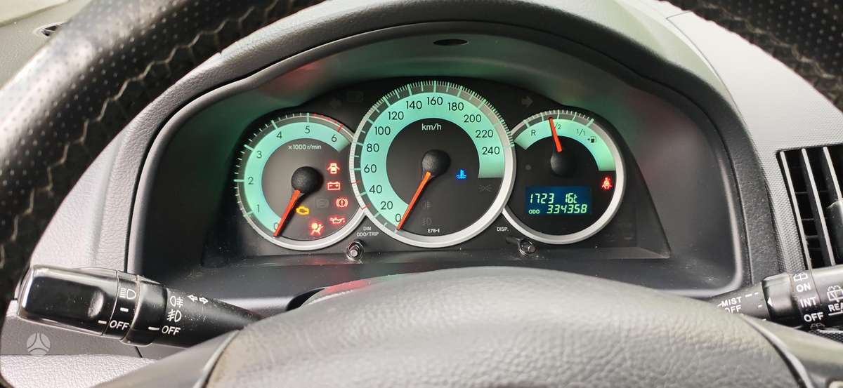 Toyota Corolla Verso - 5
