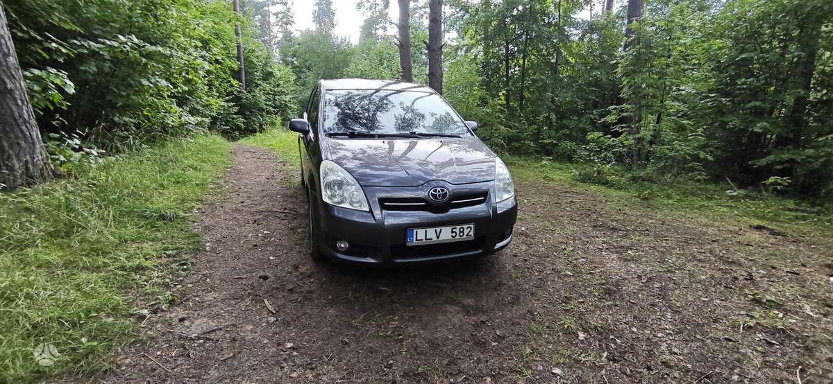 Toyota Corolla Verso - 1
