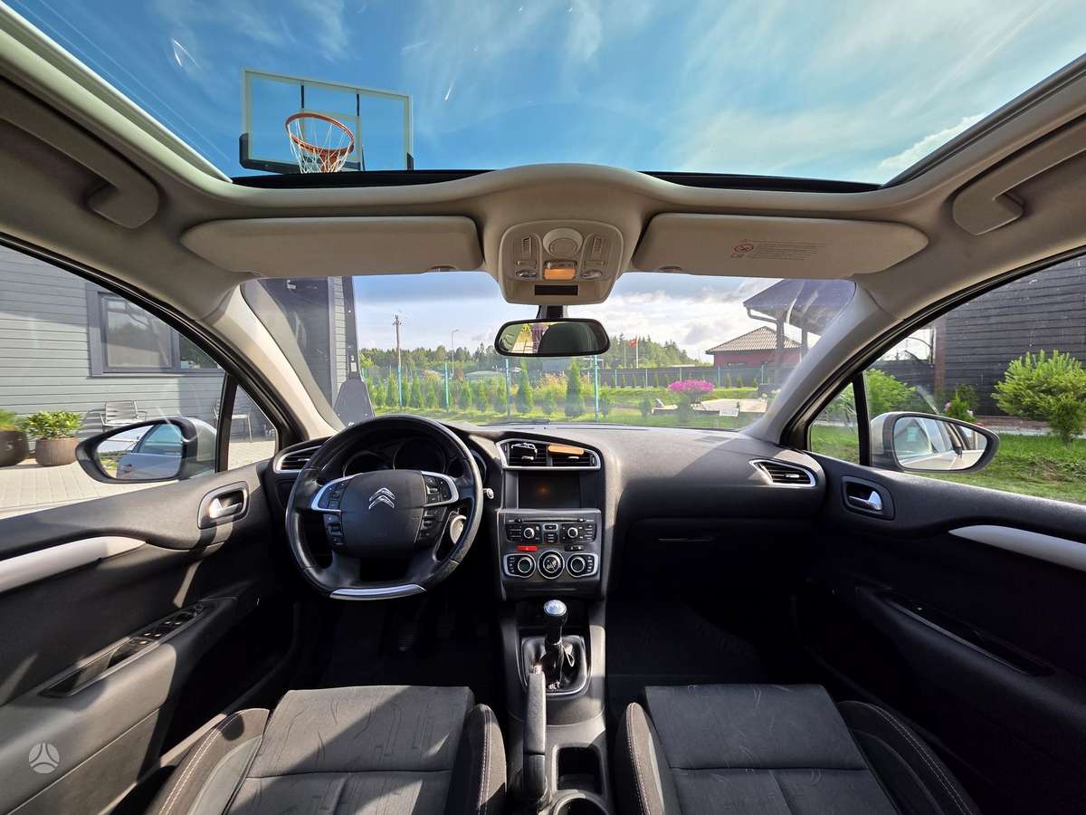 Citroen C4, 1.6 l., Хэтчбек