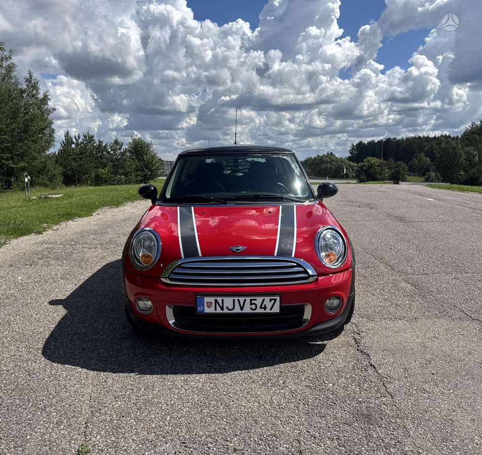 Mini Cooper, 1.6 l., hatchback