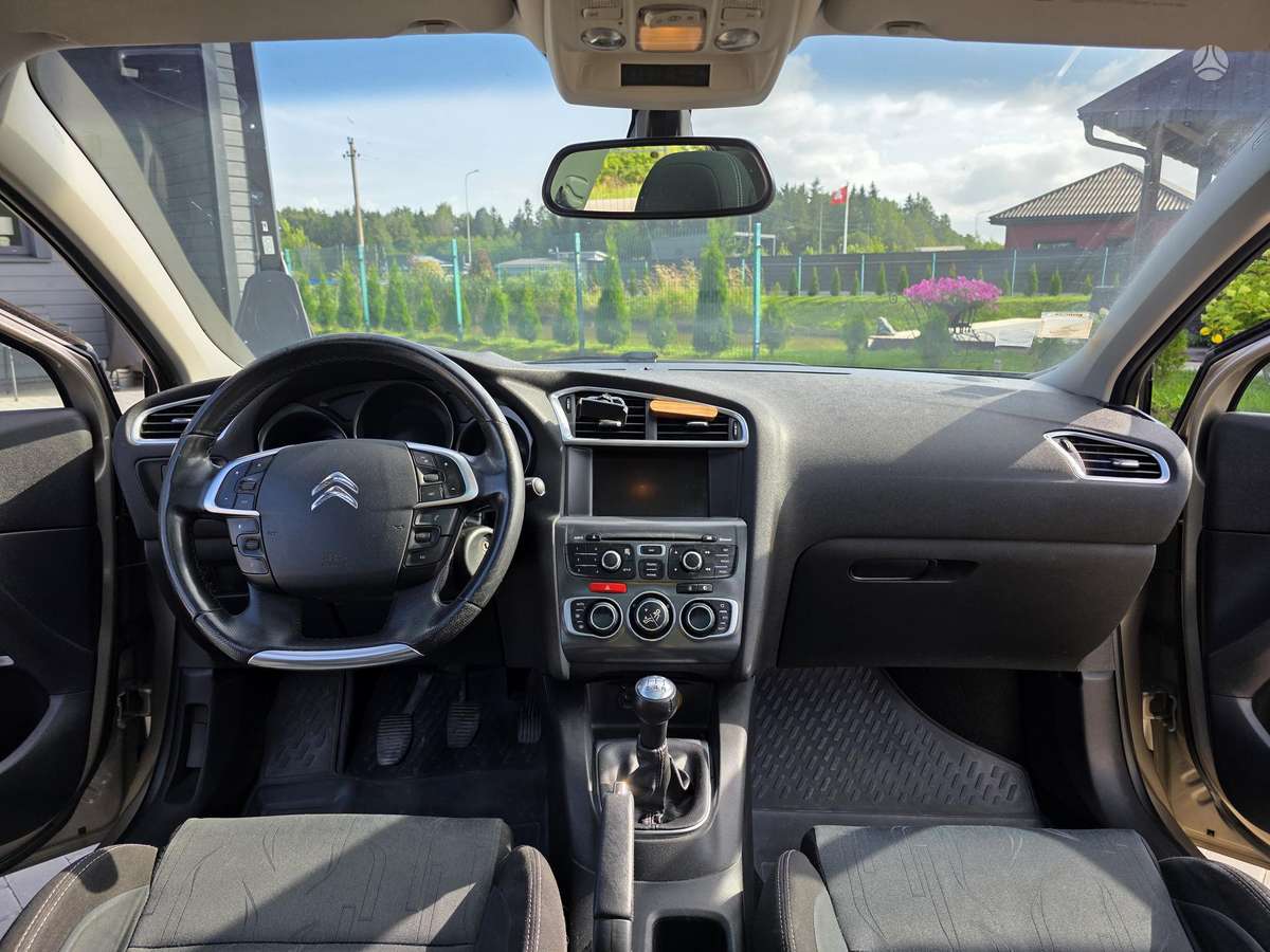 Citroen C4, 1.6 l., Хэтчбек