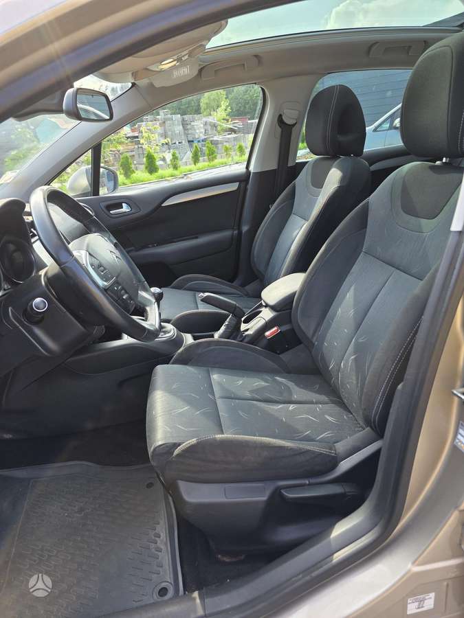 Citroen C4, 1.6 l., Хэтчбек