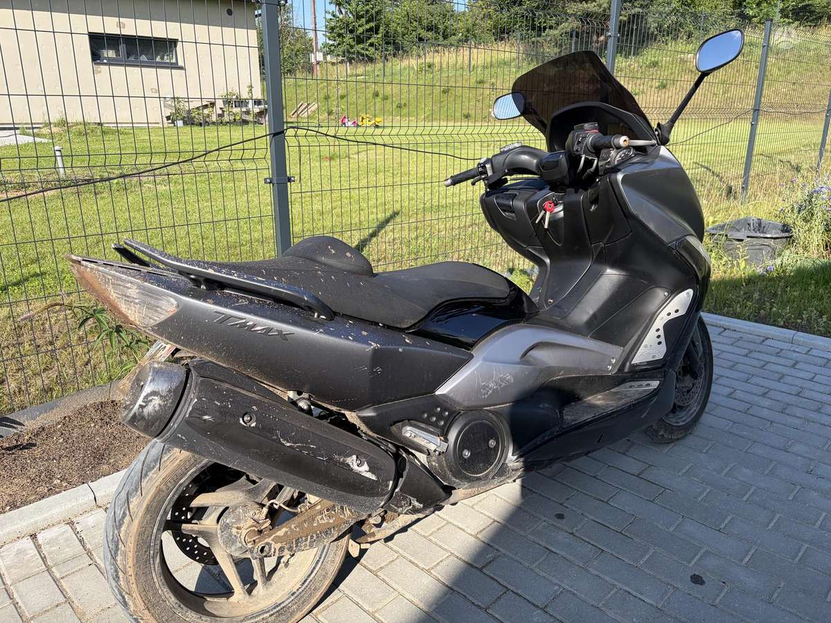 Yamaha TMAX, мотороллеры / мопеды