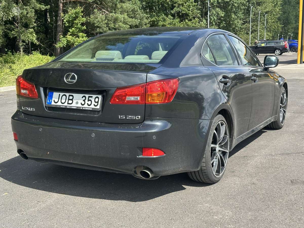 Lexus IS 250, 2.5 l., Седан