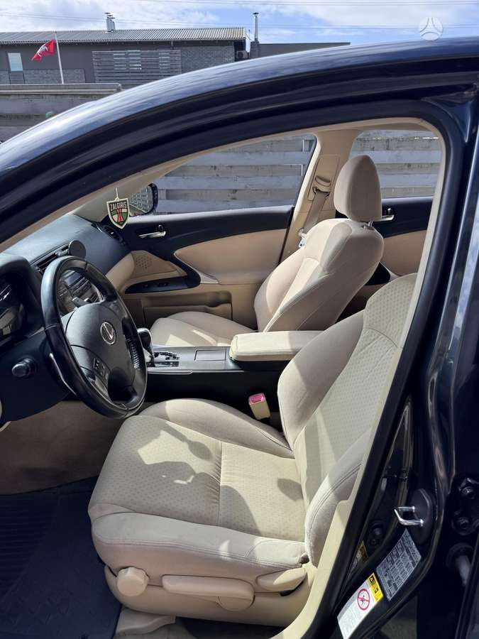 Lexus IS 250, 2.5 l., Седан
